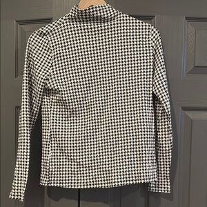 Ann Taylor Black and White Houndstooth Top